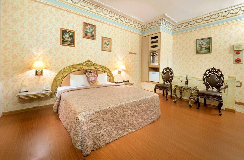 Holland Village Motel Тайнань Экстерьер фото